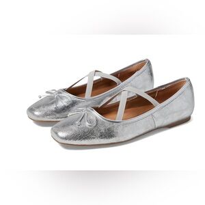 DV by Dolce Vita Silver Metallic Cross-Strap Ballet Flats Size 7.5